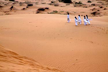 Red Sand Dunes, Mui Ne, Vietnam, Jacek Piwowarczyk, 2009