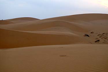 Red Sand Dunes, Mui Ne, Vietnam, Jacek Piwowarczyk, 2009