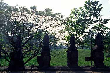Angkor Thom, Cambodia, Jacek Piwowarczyk, 2000