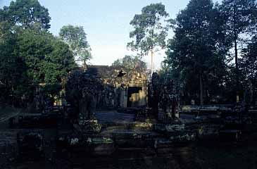 Bantaey Kdei, Cambodia, Jacek Piwowarczyk, 2000