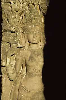 Bayon, Cambodia, Jacek Piwowarczyk, 2000