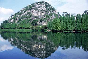 Zhaoqing, China, Jacek Piwowarczyk, 2002