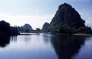 Zhaoqing, China, Jacek Piwowarczyk, 2002