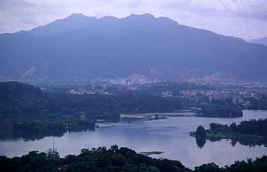Zhaoqing, China, Jacek Piwowarczyk, 2002
