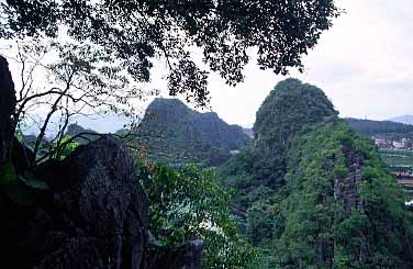 Zhaoqing, China, Jacek Piwowarczyk, 2002