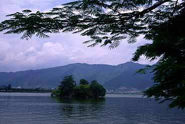 Zhaoqing, China, Jacek Piwowarczyk, 2002