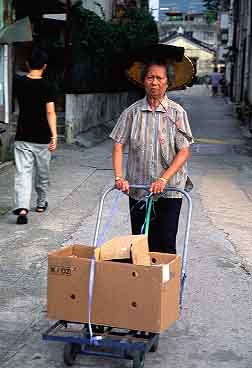 Hong Kong, China, Jacek Piwowarczyk, 2001