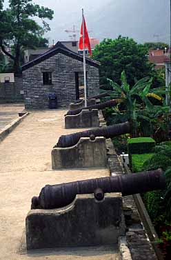 Tung Chung, Hong Kong, China, Jacek Piwowarczyk, 2003