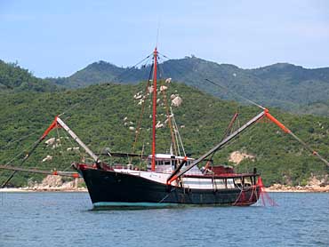Cheung Chai - Mui Wo Ferry Route, Hong Kong, China, Jacek Piwowarczyk, 2004