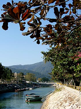 Mui Wo, Lantau Island, Hong Kong, China, Jacek Piwowarczyk 2006