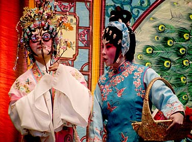Cantonese Opera, Tai O, Hong Kong, China, Jacek Piwowarczyk, 2006