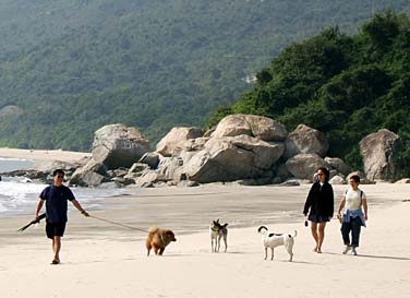 Cheung Sha Beach, Lantau Island, Hong Kong, China, Jacek Piwowarczyk, 2006
