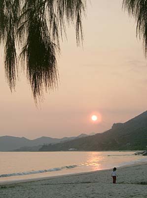 Cheung Sha Beach, Lantau Island, Hong Kong, China, Jacek Piwowarczyk, 2007
