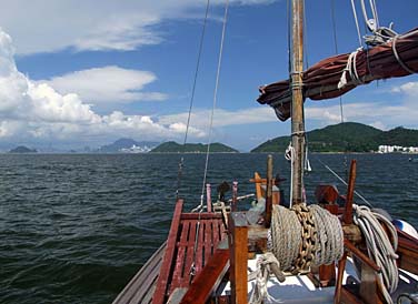 Mui Wo to Aberdeen, Hong Kong, China, Jacek Piwowarczyk, 2008