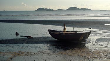 Lung Kwu Tan, New Territories, Hong Kong, China, Jacek Piwowarczyk, 2009