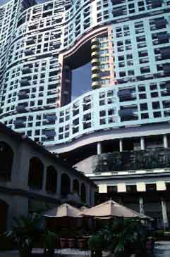 Hong Kong, China, Jacek Piwowarczyk, 2001