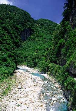 Taroko Gorge, Taiwan. Jacek Piwowarczyk, 2002