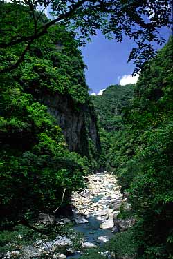 Taroko Gorge, Taiwan. Jacek Piwowarczyk, 2002