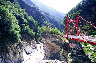 Taroko Gorge, Taiwan. Jacek Piwowarczyk, 2002