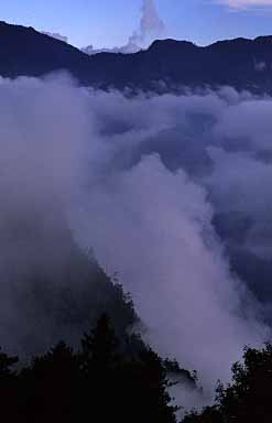 Taroko Gorge, Taiwan. Jacek Piwowarczyk, 2002