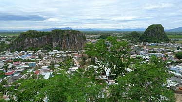 Marble Mountains, Vietnam, Jacek Piwowarczyk, 2009